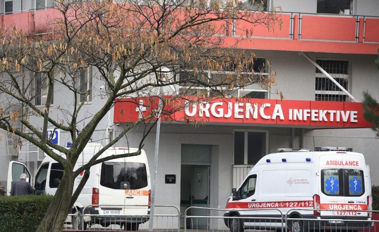 REDUKTOHEN URGJENCAT E COVID-19/ Shtrimet në spital të moshave mbi 60 vjeç. Si paraqitet situata