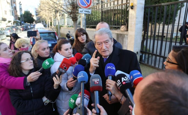 NUK NDALET/ Berisha: Të mblidhemi të dielën në Shkodër! Selia do u kthehet demokratëve
