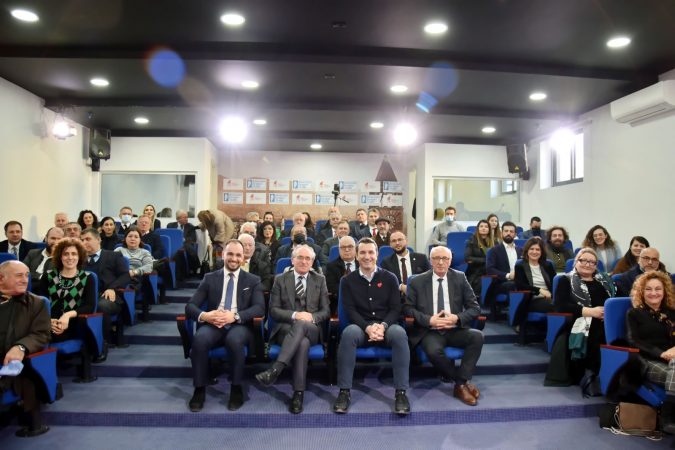 TAKIM ME REKTORET E UNIVERSITETEVE PRIVATE/ Veliaj: Beteja me FSHF-në është për të ardhmen e fëmijëve