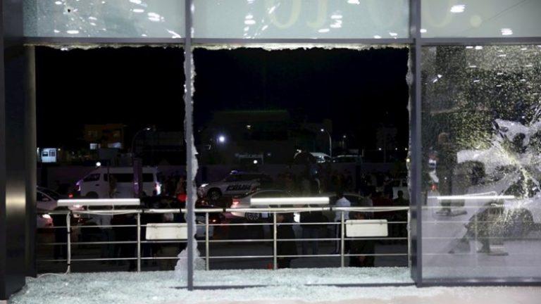 E RËNDË/ Sulm me raketa në Aeroportin e Bagdadit, shumë pranë bazës ajrore amerikane