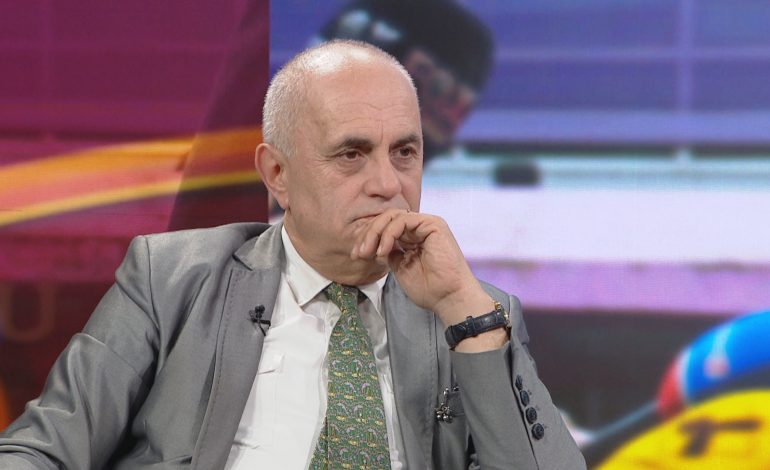 SKANDALI ME PAGAT/ Artan Fuga: Ulëritëse, shoferi paguhet tre herë më shumë se mjeku dhe…