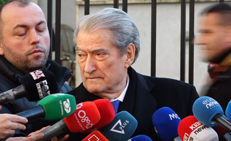 “SHPËRTHEN” NË AKUZA/ Berisha: Lulzim Brava nxori armët nga selia, do zbuloj emrat e vrasësve që e mbrojnë
