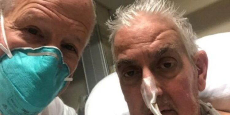 TRANSPLANTI I PARË NË BOTË/ 57-vjeçarit në Amerikë i vendoset një zemër derri