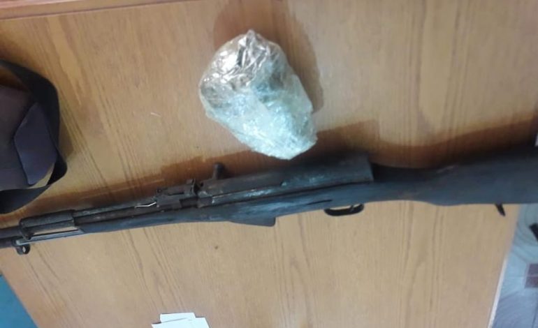 U KAP ME PUSHKË DHE ME DROGË/ Arrestohet 26-vjeçari në Berat (EMRI)