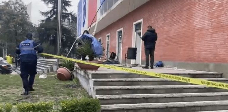 VENDOSET SHIRITI/ Prokuroria e cilëson selinë e PD si SKENË KRIMI