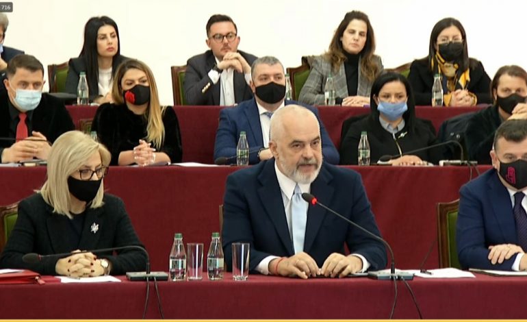 “KUSH JE TI, KUSH JAM UNË”/ Rama i prerë me socialistët: Përmbahuni në komisione, mos degradoni…