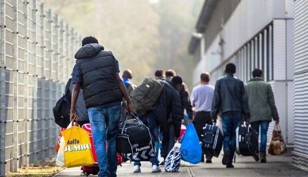“NË 2021 U RRIT FLUKSI I EMIGRANTËVE”/ Merkaj: Shumica e refugjatëve nga Lindja janë…