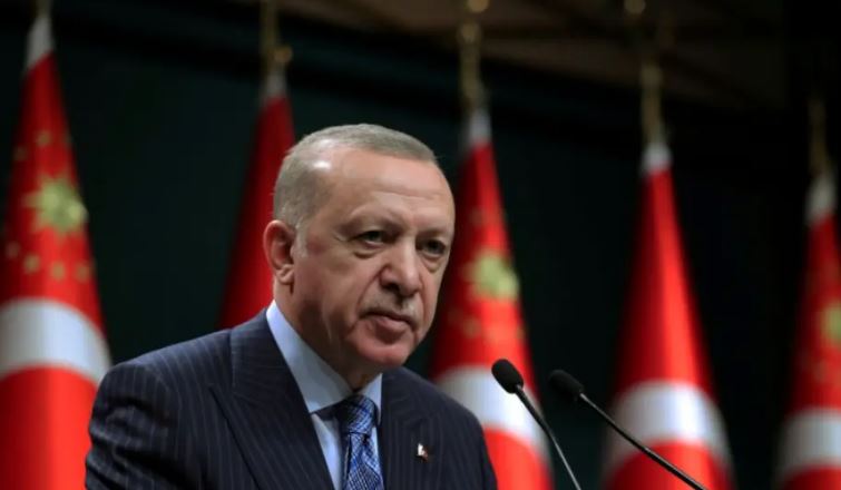 TURQI/ Erdogan shkarkon shefin e statistikave pas raportit për inflacionin më të lartë në 19 vjet