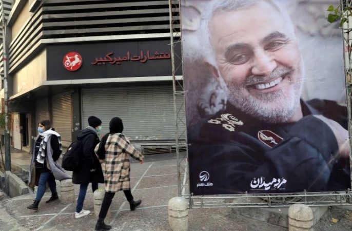 DY VITE NGA VRASJA E GJENERALIT SOLEIMANI/ Irani kërkon hakmarrje, organizon sulm me dronë ndaj bazës së forcave amerikane