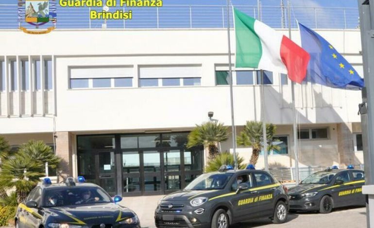 DROGË NË ITALI/ 23 të arrestuar. Si trafikohej heroina e kokaina përmes Shqipërisë. Paratë pastroheshin në…