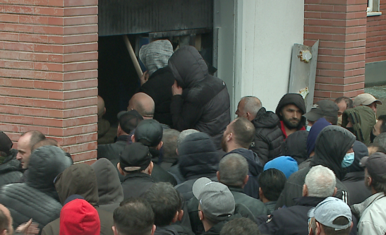 “TË NDALET GJAKDERDHJA”/ PD kërkon ndërhyrjen e Policisë: Shmangni VIKTIMAT nga dhuna e Sali Berishës