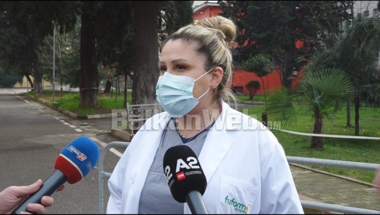 “22 VJEÇARI PO LUFTON ME JETËN”/ Flet mjekja e Infektivit: Shtrimet me rritje të lehtë, dominon Delta