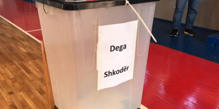 ZGJEDHJET PRIMARE NË 6 DEGË TË PD/ Si paraqitet ecuria e procesit, shtyhet orari i votimit në Shkodër