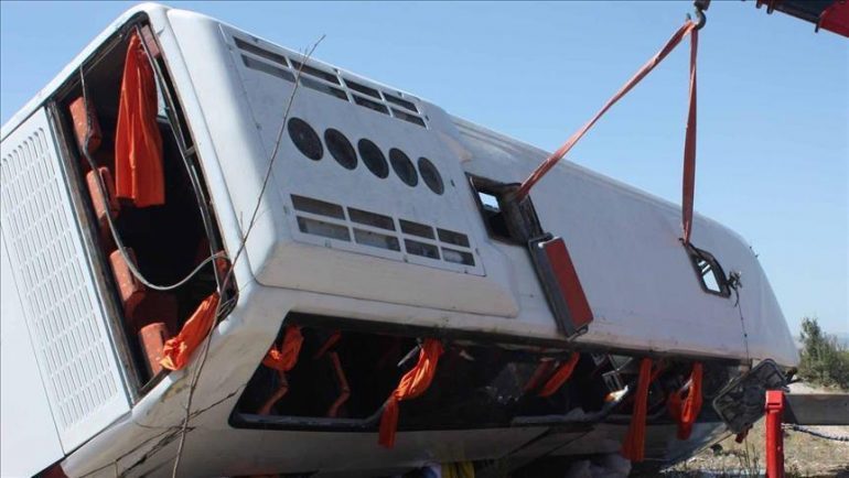 TRAGJIKE/ Përplaset autobusi në Rusi, të paktën 5 të vdekur dhe 21 të plagosur