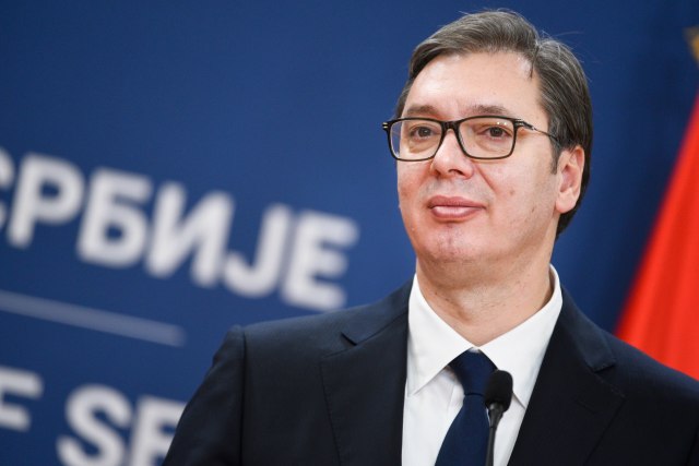 SERBIA NUK KA TË NDALUR/ Blen të tjera armë nga Rusia, Vuçiç krenohet: Janë më të mirat në botë!