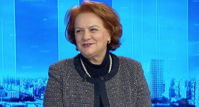 “SHKOLLA U MBYLLËN EDHE NGA NGRICAT”/ Drejtoresha në MAS: Këto ditë kanë shërbyer për frenimin e infektimeve