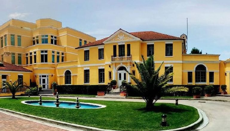 DONI STUDIONI NË SHBA? Ja ku duhet të aplikoni dhe kushtet që kërkohen për të përfituar bursë