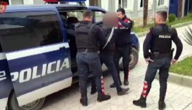 HEROINË, KANABIS DHE DHUNË NË FAMILJE/ 13 të arrestuar në Tiranë! Dy prej tyre të shpallur në kërkim…
