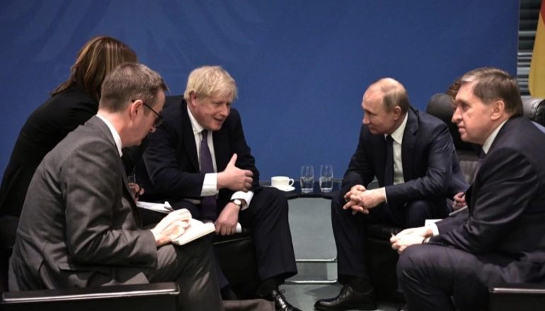 TENSIONET RUSI-UKRAINË/ Johnson dhe Putin pritet të bëjnë bisedë telefonike