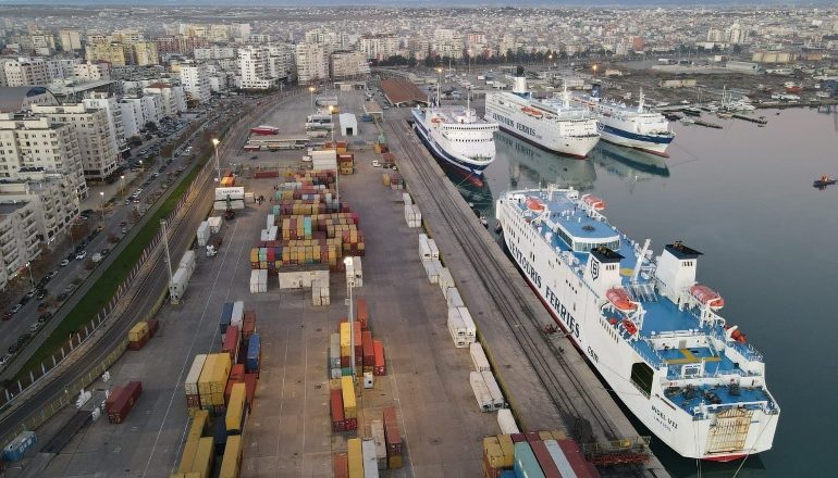 PORTI I DURRËSIT “KAPËRCEN” PANDEMINË/V olumet u rritën gjatë vitit 2021! 12 për qind më shumë…