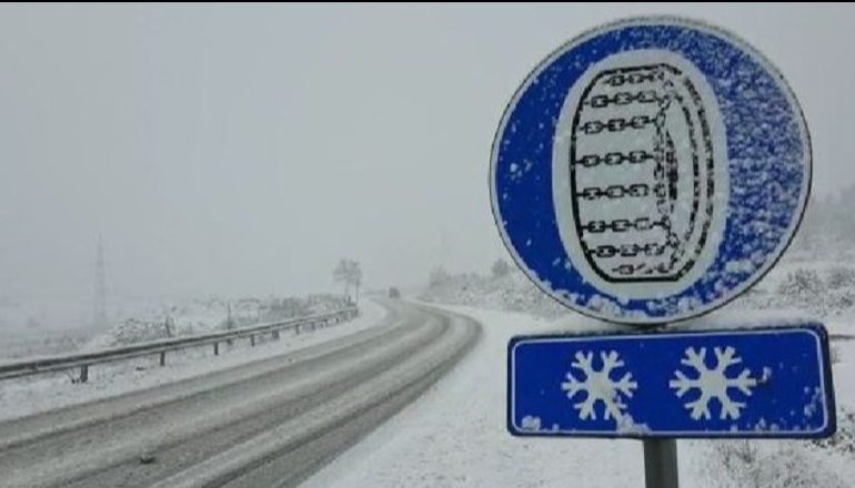 RRESHJET E DENDURA TË DËBORËS/ Bllokohet sërish Rruga e Arbrit