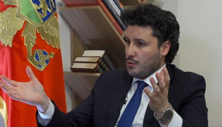 ABAZOVIÇ DREJT POSTIT TË KRYEMINISTRIT? Protesta dhe kundërshtime për formimin e qeverisë së pakicës në Mal të Zi