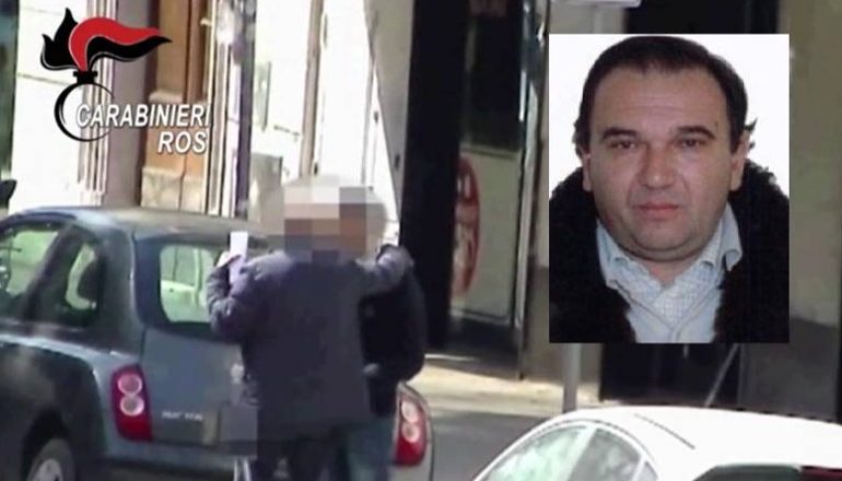 ËSHTË PJESË E KLANIT COSA NOSTRA/ “Doktori” bie në prangat e policisë, për trafikun e drogës do përdorte një shqiptar