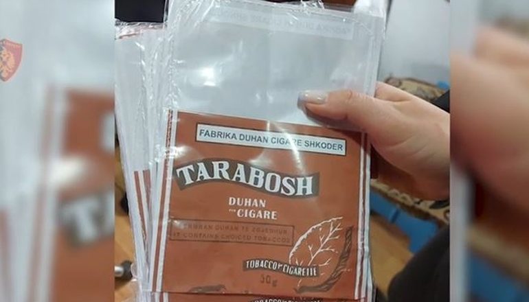 GODITEN 4 RASTE TË TREGËTIMIT TË MALLRAVE KONTRABANDË NË SHKODËR/ Sekuestrohet 10 kg duhan i grirë, dhjetëra paketa cigare dhe puro