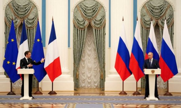 PRAG LUFTE/ Macron bën “tentativën” e fundit, bisedë me Putin për të shmangur mësymjen në Ukrainë