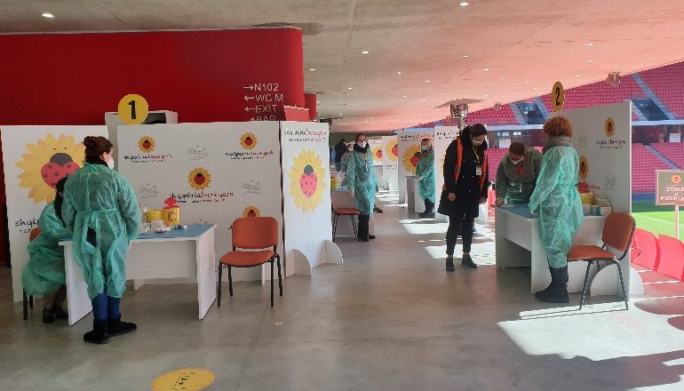 300 MIJË VAKSINA PFIZER BRENDA MARSIT/ Manastirliu: Kontratë për 1 milion doza brenda 2022