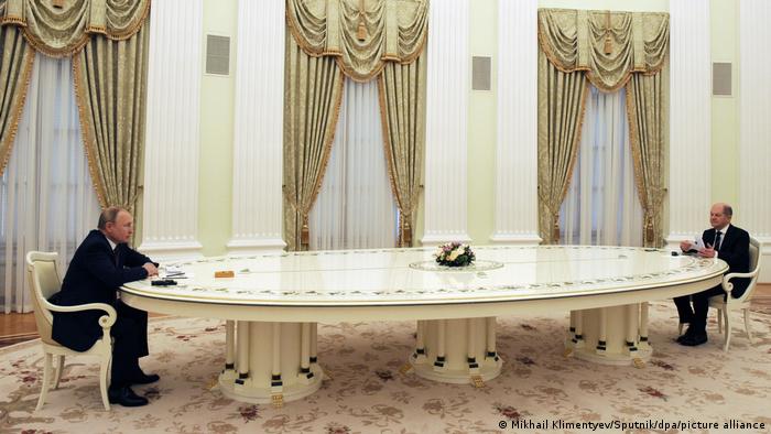 “FATKEQSISHT, NE DO TË…”/ Mbahet takimi mes Kancelarit Scholz dhe Presidentit Putin