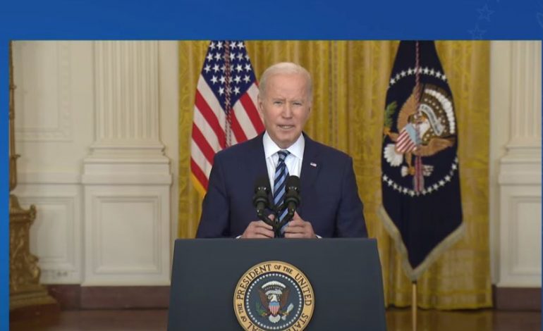 LUFTA NË UKRAINË/ Biden: Putin do paguajë çmim të lartë, gati sanksionet e forta