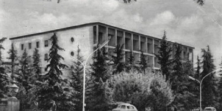 DOSSIER/ Si i çau fshesaxhija 24 gomat e automjeteve të ambasadave: E pandehura Prendushe donte të shkaktonte…