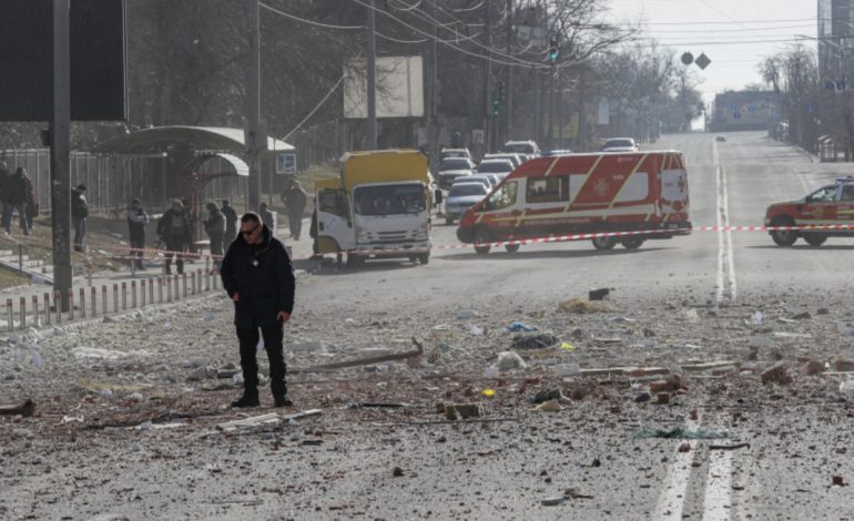 LUFTA/ Rrëfimi prekës i qytetarit ukrainas: Jam fshehur me fëmijët në bodrumin e shtëpisë