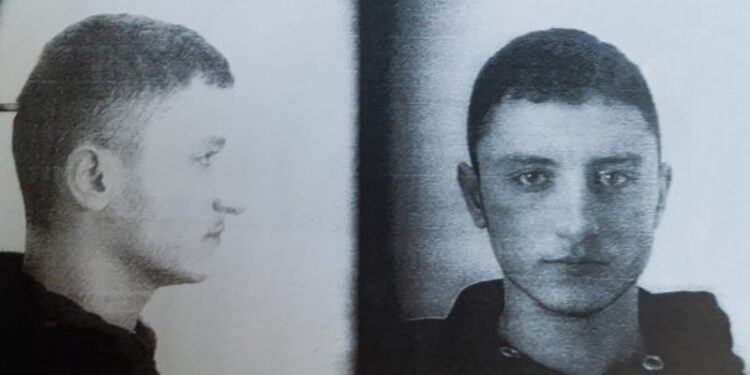 I DYSHUAR PER VRASJEN E 19 VJECARIT/ Zbardhen fjalët e para të shqiptarit pasi u vetdorëzua në polici