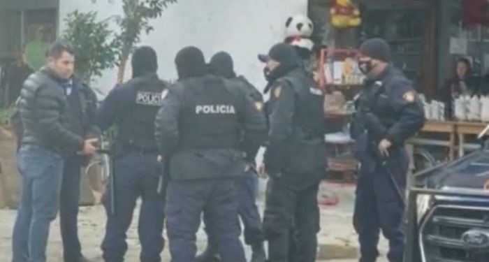 BLINDOHET VLORA/ Katër postoblloqe policie. Në fokus personat e rrezikshëm dhe ata që mbajnë armë pa leje