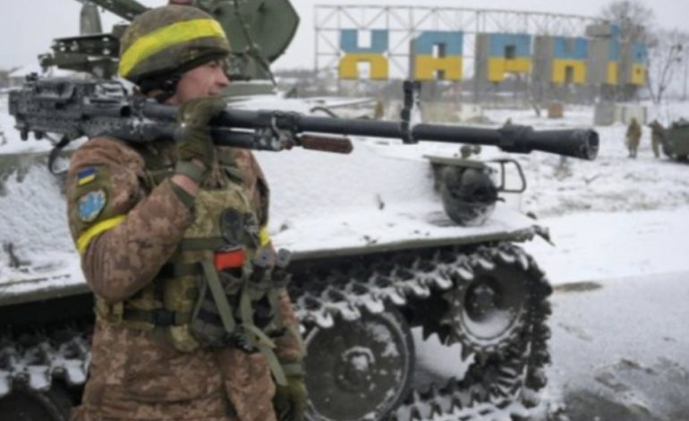 KIEVI DEL NGA SHTET RRETHIMI/ Ndërsa luftimet vazhdojnë! Ukrainasit vijojnë të mbajnë kontrollin e kryeqytetit