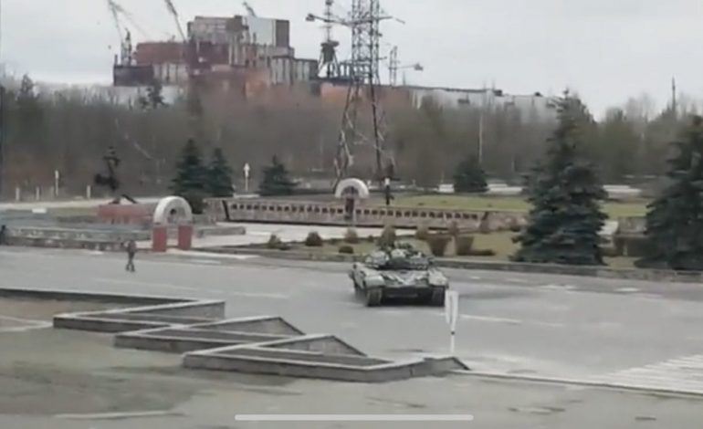 LUFTA NË UKRAINË/ Rusët marrin Çernobilin