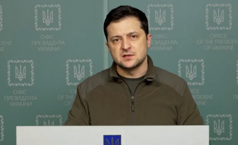 “MISION PËR T’I PRERË KOKAT QEVERISË”/ The Times: Mbi 400 mercenarë rusë janë urdhëruar të vrasin presidentin Zelensky