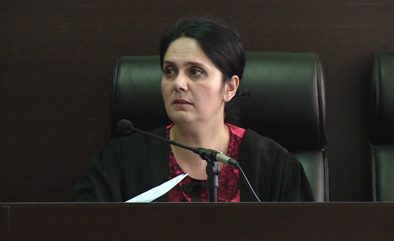 JEPET VENDIMI/ Gjyqtarja Enkelejda Hoxha dënohet me burg për korrupsion (AKUZAT)