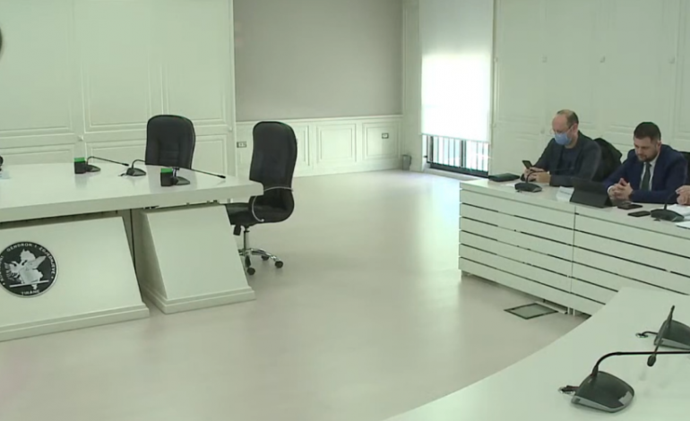 KQZ CAKTON RENDITJEN/ Ja si do të vendosen partitë politike në fletën e votimit për çdo bashki
