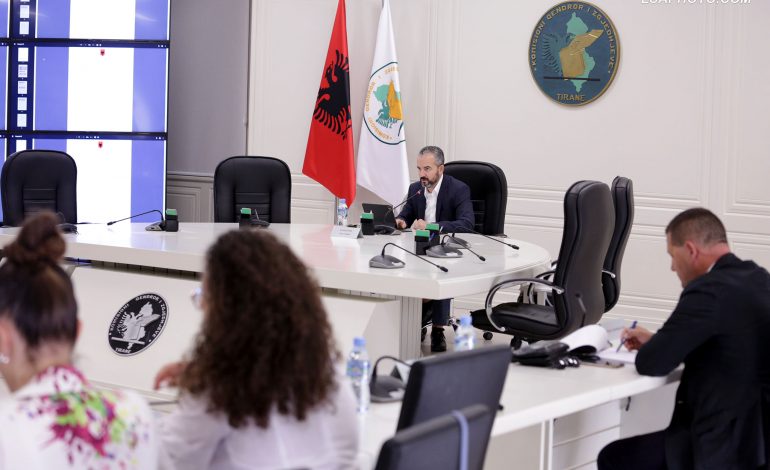 6 MARSI/ KQZ u jep “dritën jeshile” kandidatëve për bashkitë Vorë, Rrogozhinë dhe Dibër