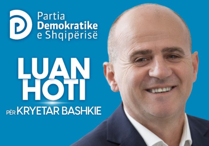 FOTOLAJM/ Kandidati i PD-së për Durrësin zbulon posterin dhe sloganin për fushatën e zgjedhjeve lokale