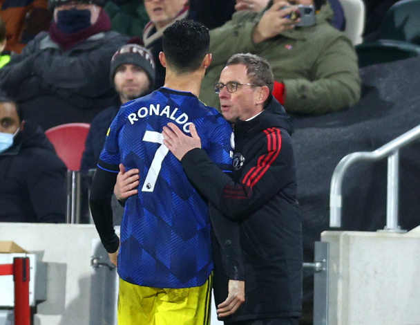 E BUJSHME NGA SPANJA/ Rangnick-Ronaldo krisje totale, trajneri gjerman e dërgon te…