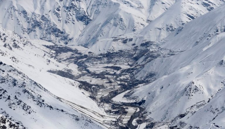RESHJE TË DENDURA BORE/ Ortek në alpet austriake, katër persona humbin jetën