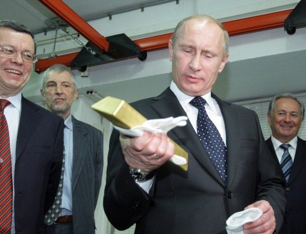 SI MUND TA PËRBALLOJË PUTIN LUFTËN NË UKRAINË? Presidenti po përgatitej prej vitesh, e ndihmojnë rezervat 130 miliardë dollarësh prej ari
