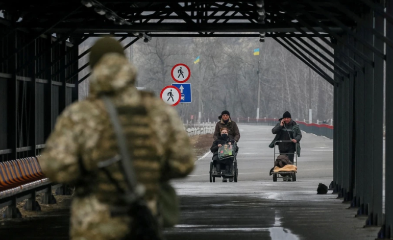 PRAG LUFTE/ Parlamenti ukrainas miraton gjendjen e jashtëzakonshme