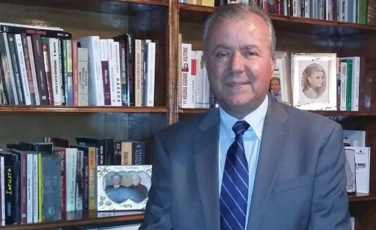 E TRISHTË/ Ndahet nga jeta mjeku i njohur dhe ish-drejtuesi i PD në Korçë