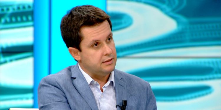 “ORA POLICORE E PAKUPTIMTË”/ Alimehmeti: Masat duhet të ishin rishikuar me kohë