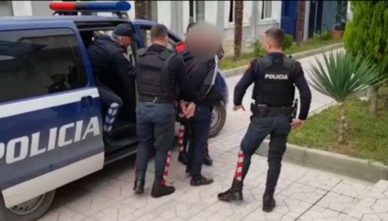 ARRESTOHEN 3 PERSONA NË ELBASAN/ Vodhën pajisje me vlerë 5 mijë euro në një kompani e më pas i shitën për skrap